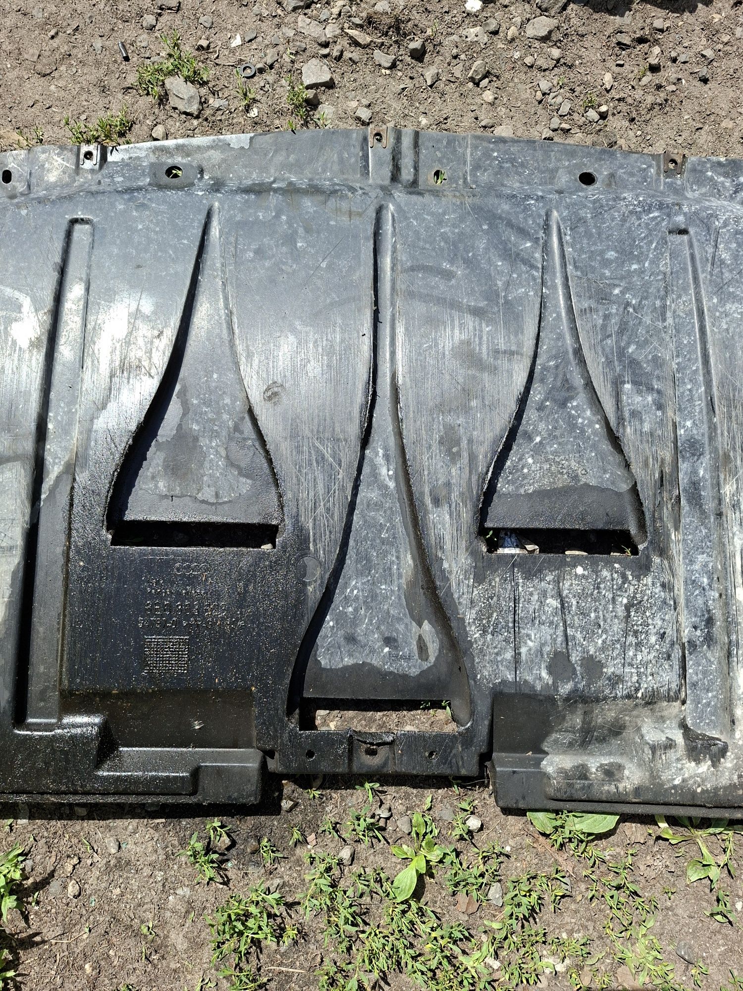 Osłona pod silnik audi a4 b6