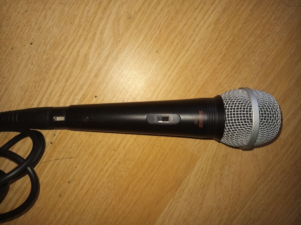 Продам микрофон SHURE 8700