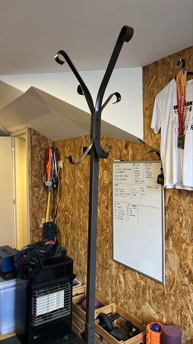 Cabide bengaleiro de pé metálico