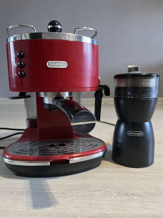 Кофемашина Delonghi