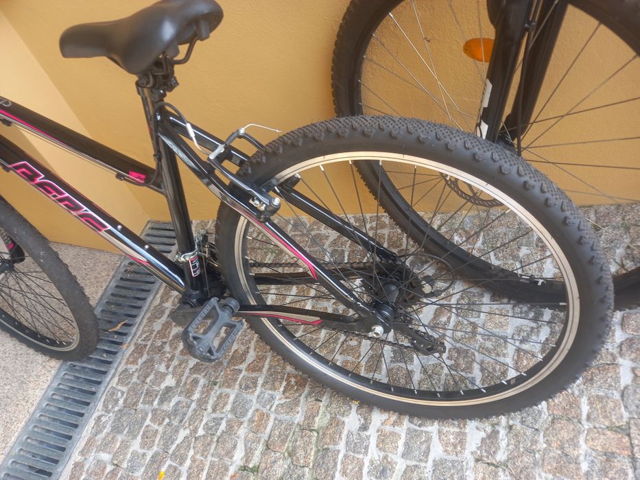 Duas Bicicletas Berg.