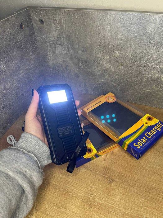 Повербанк на сонячній батареї! Power Bank + ліхтар! На 20.000 mAH.