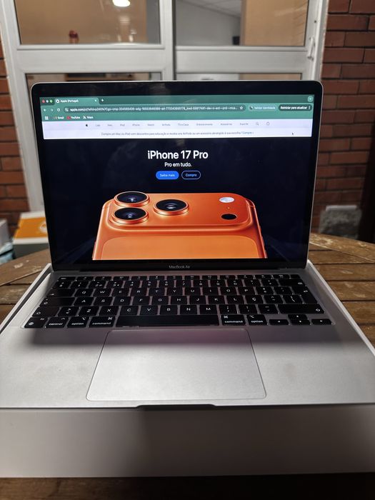 Macbook Air (2020) 16gb ram