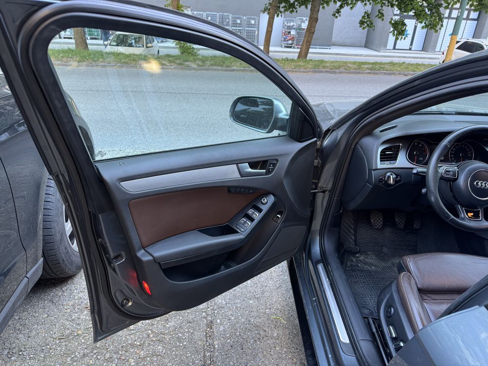 Audi a4 b8 2012.