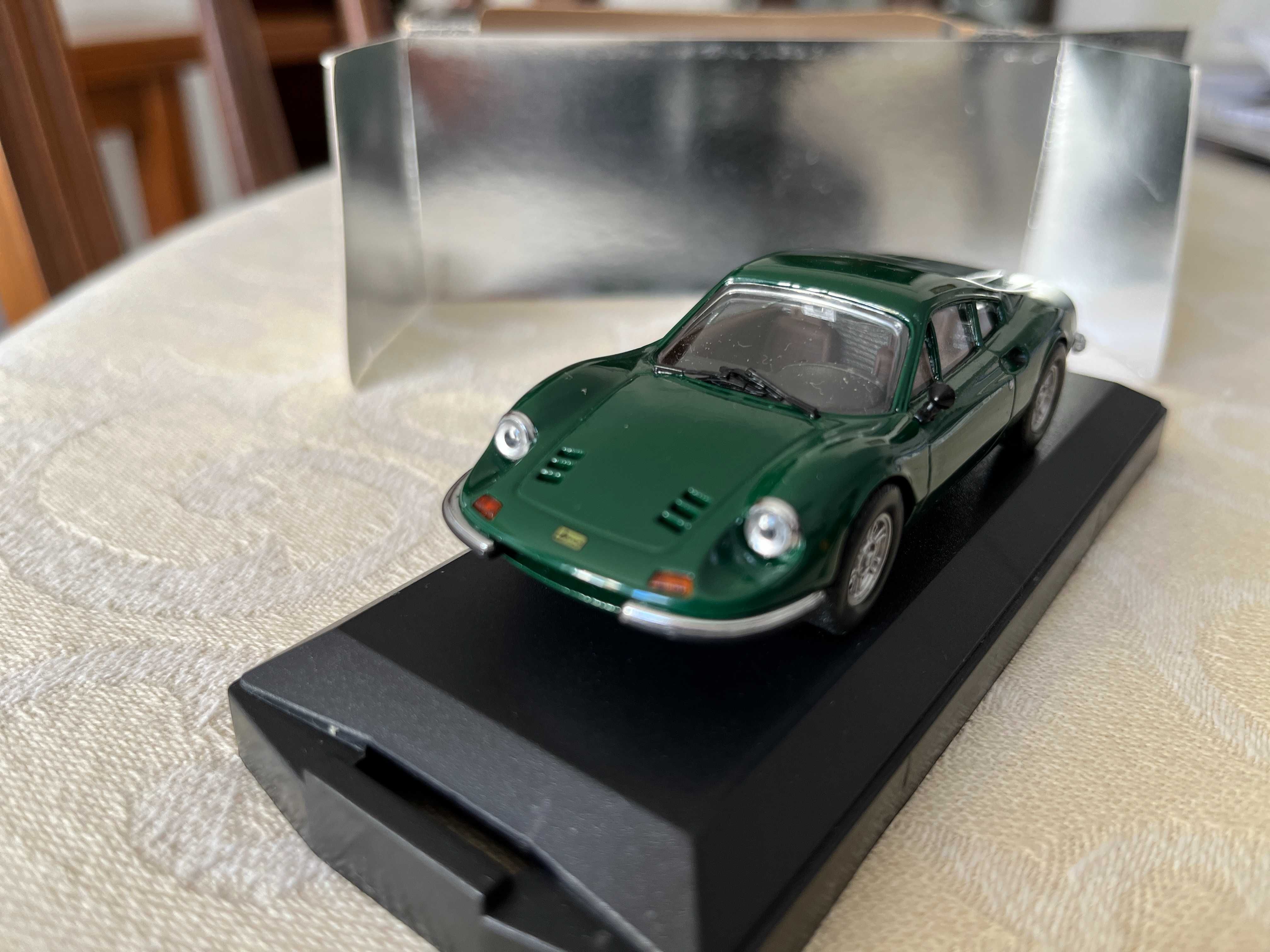 Ferrari Dino 246 GT (1968) - Vitesse - escala 1/43 - como NOVO