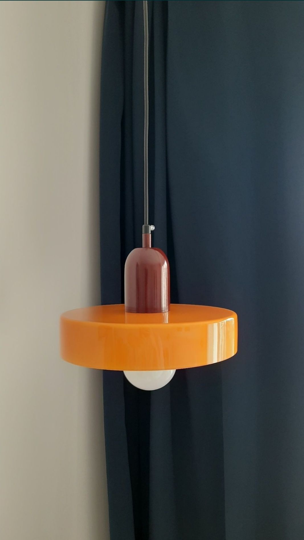 Pomarańczowa lampa wisząca szklana gratis żarówka