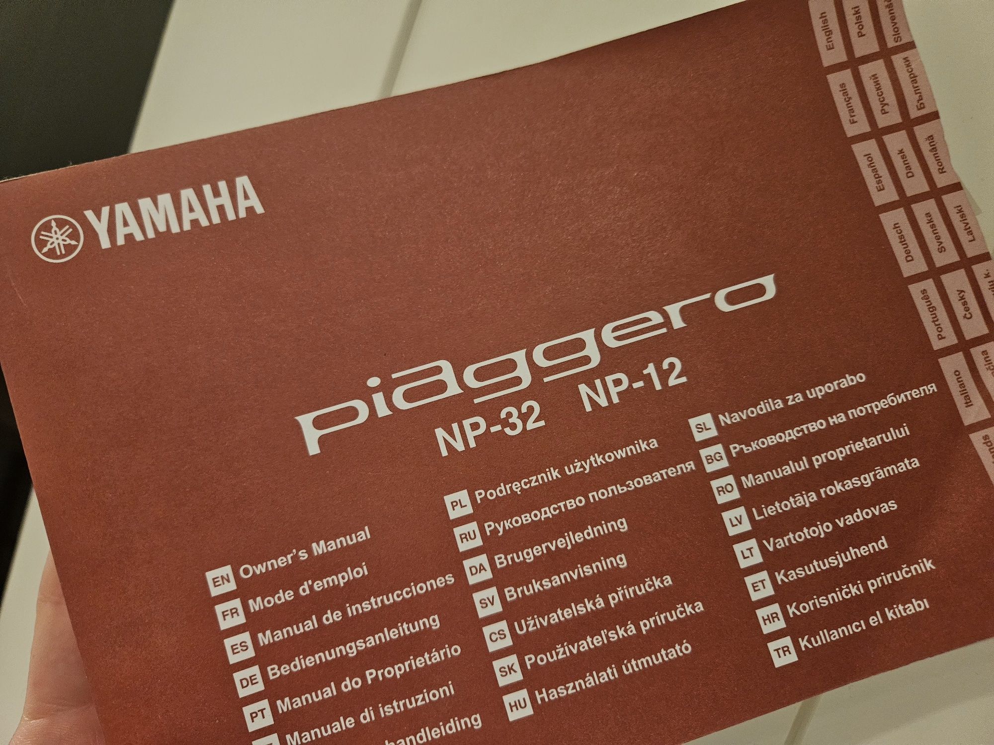 Pianino cyfrowe Yamaha Piaggero NP-12
