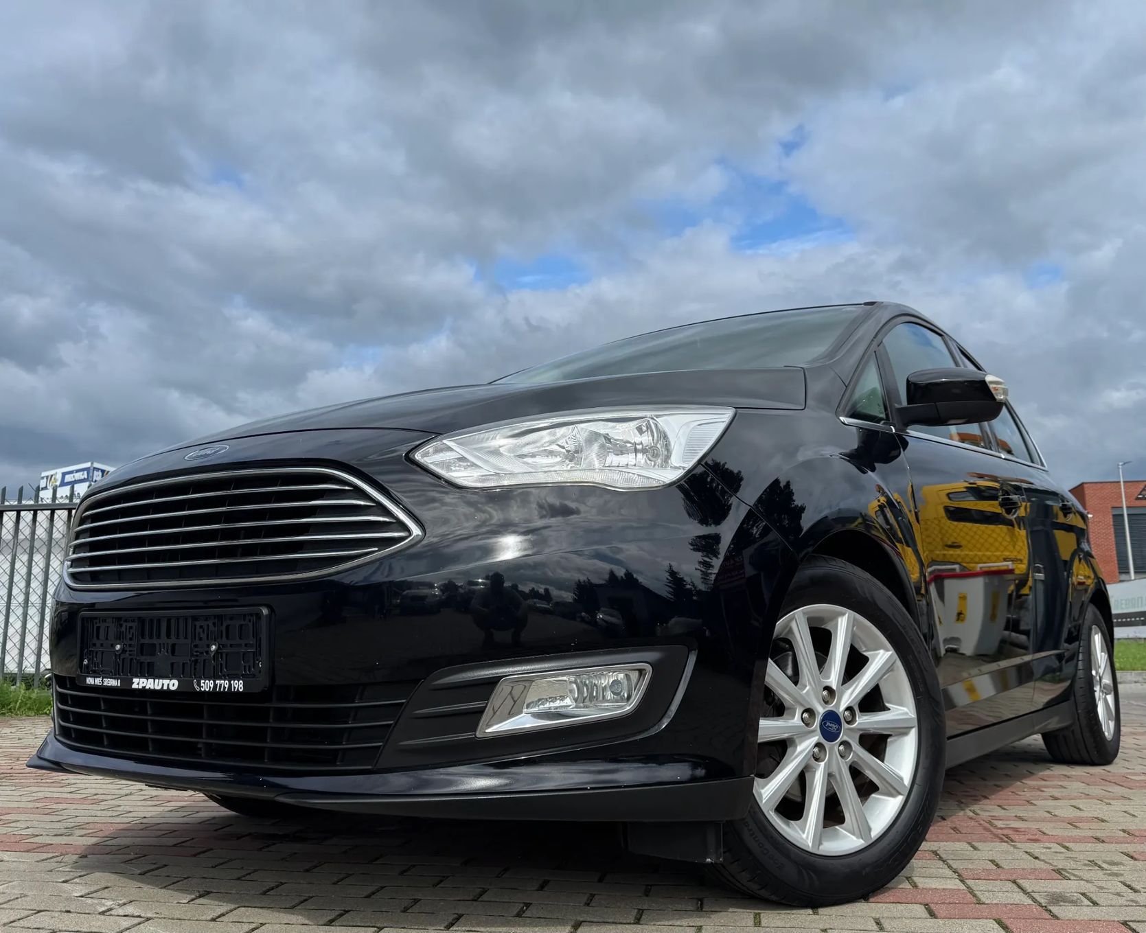 Ford C-MAX Bezwypadkowy Android Auto Elektryczna klapa Gotowy do rejestracji!