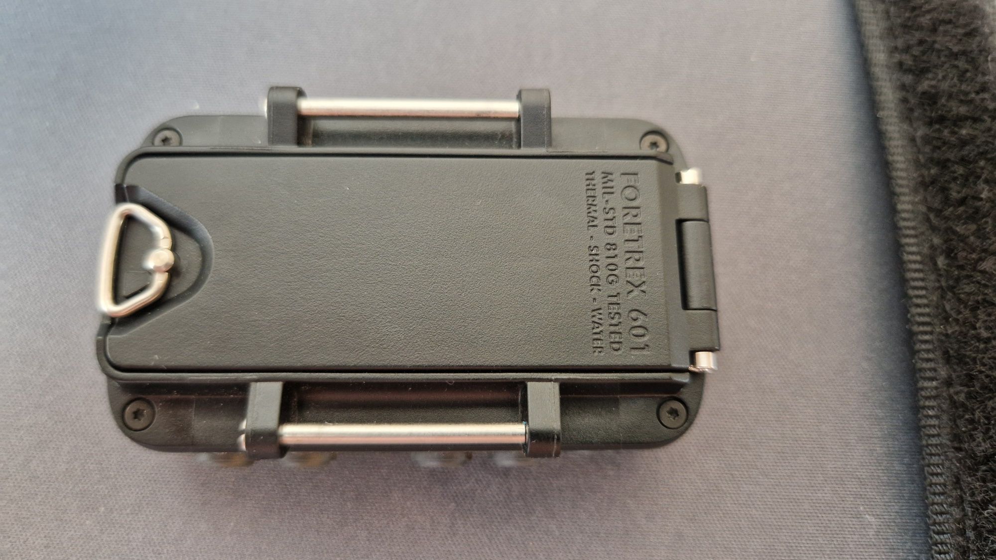 Garmin Foretrex 601 навігатор
