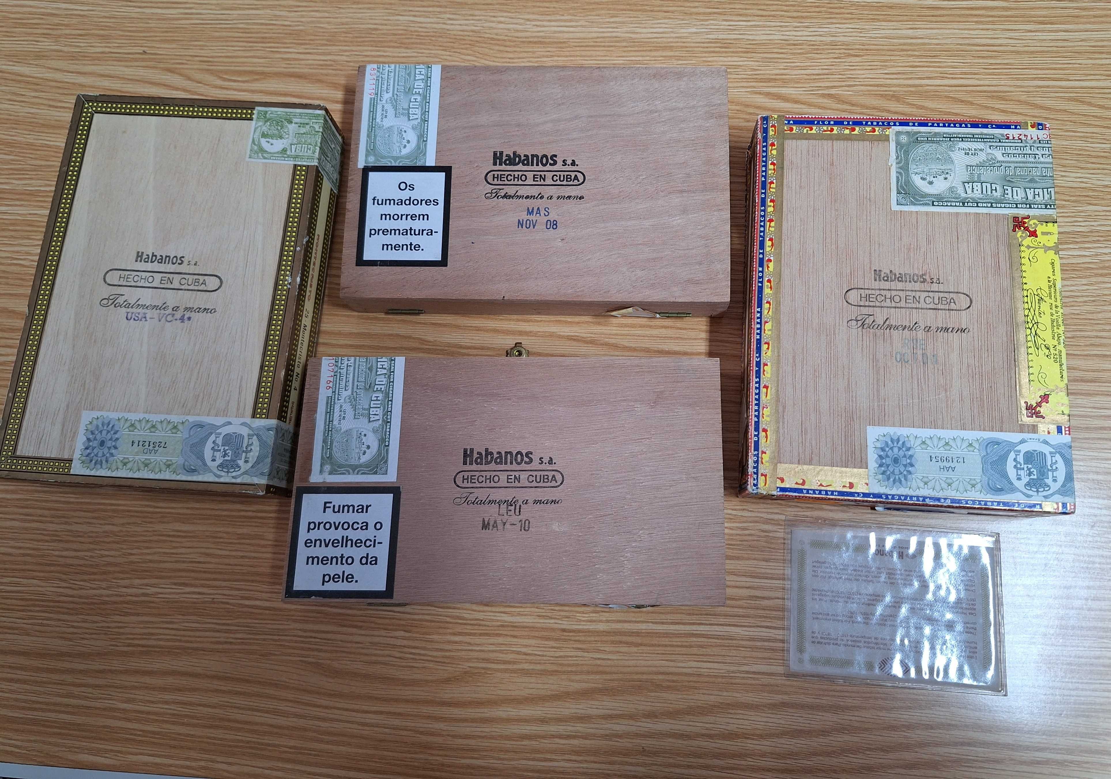 Lote de 4 Caixas de Charutos Vazias-Partagas e MonteCristo