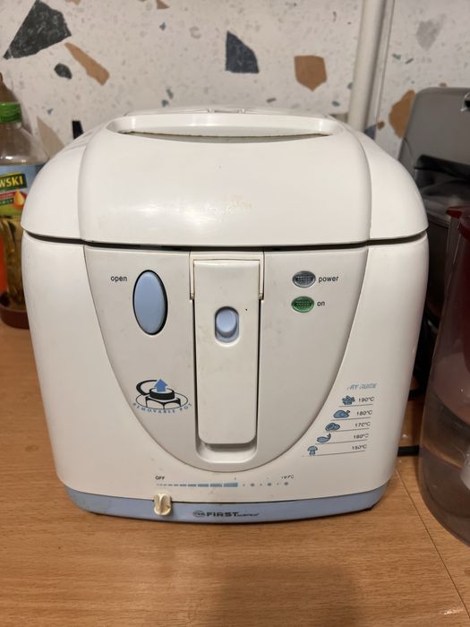 Фритюрниця First (Tefal)