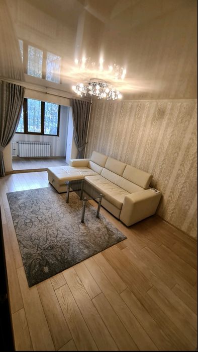 Продам квартиру в Доме учителя