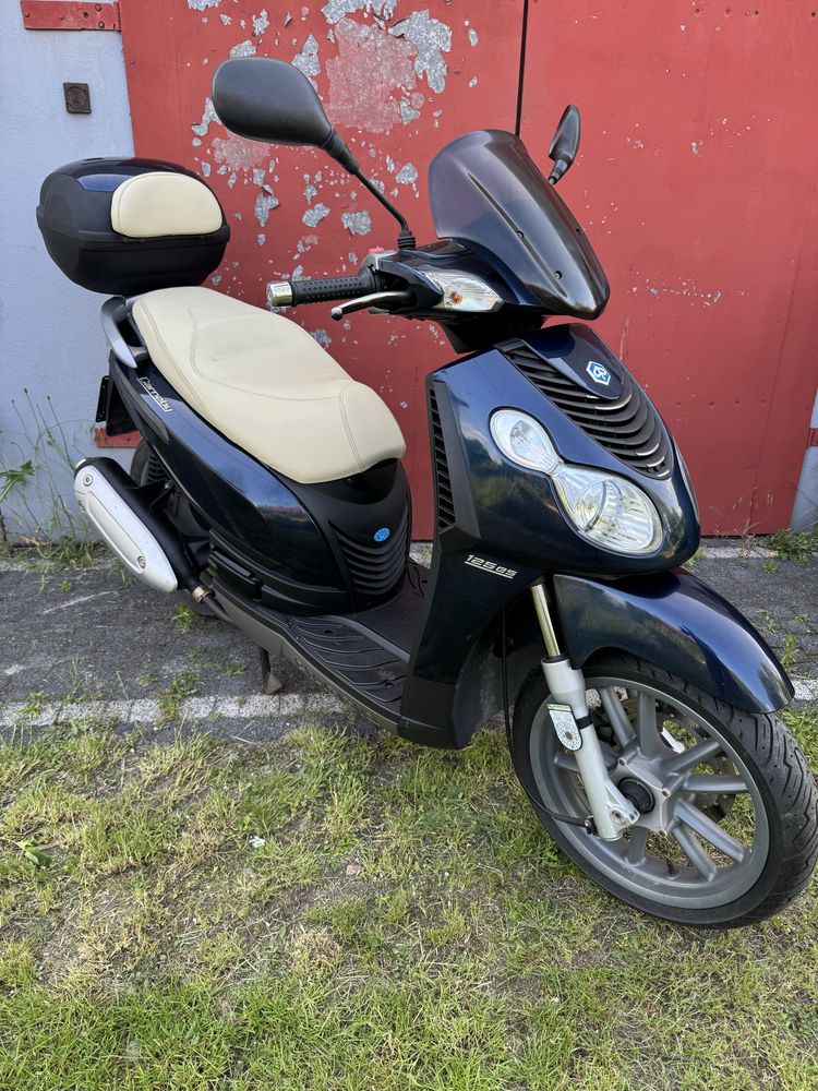 Skuter Piaggio Carnaby 125cm3