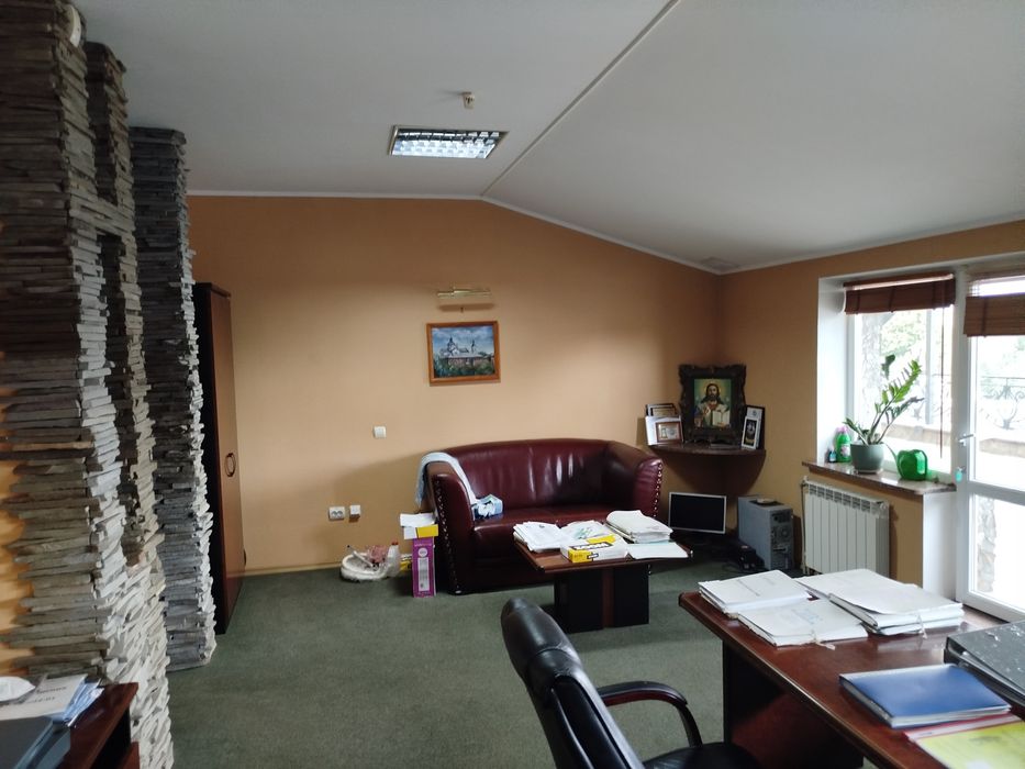 Продам ТЦ в центрі міста Бердичів Житомирської області