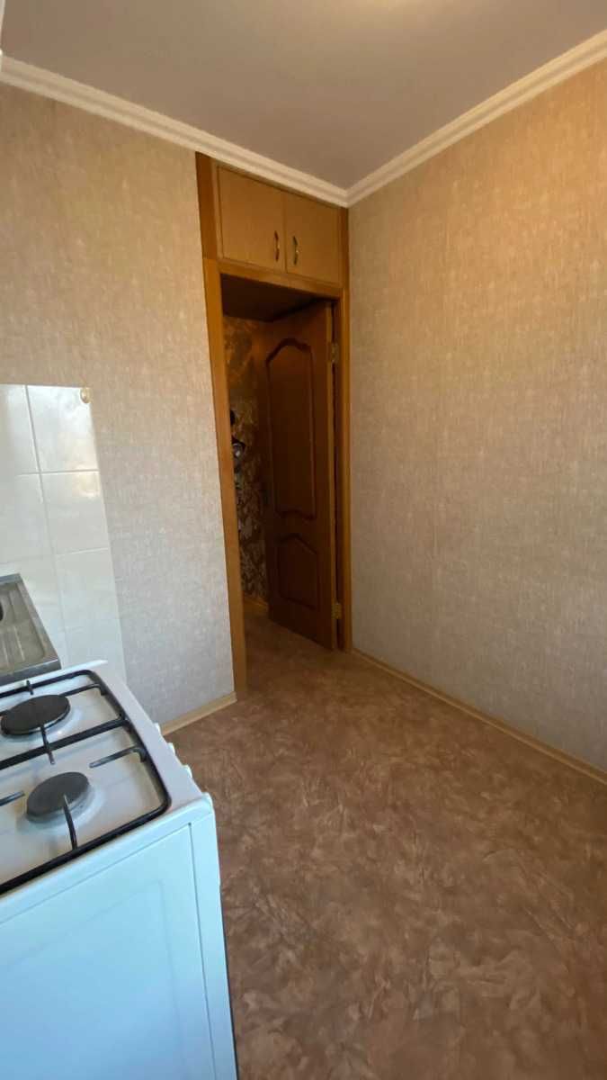 Продаж 1к квартири. Вул Бакинська 37Б. Дорогожичі. Сирець.