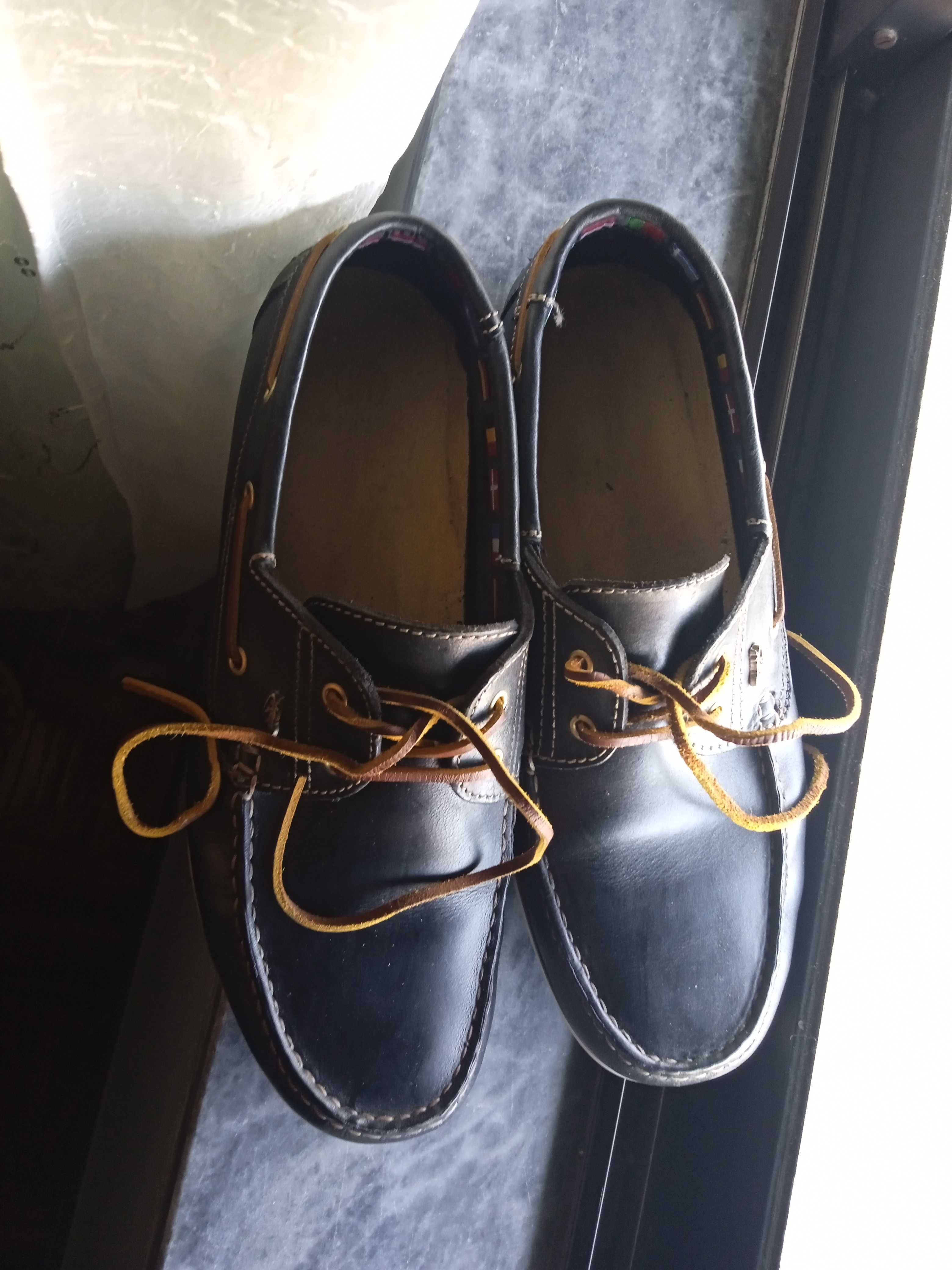 Sapatos de vela Calçado Guimarães