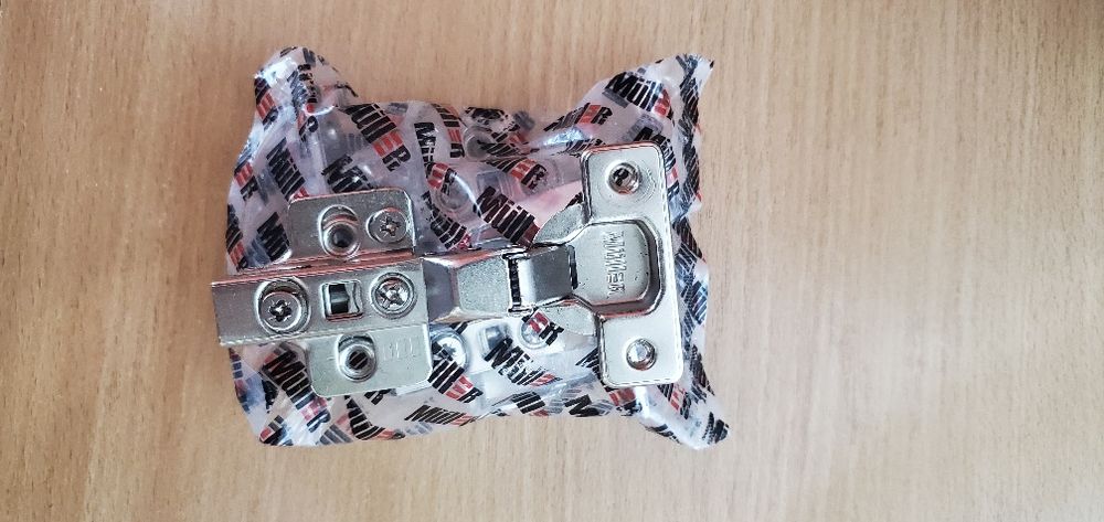 Завіси / петли Muller miiller