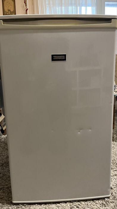 Холодильник Zanussi