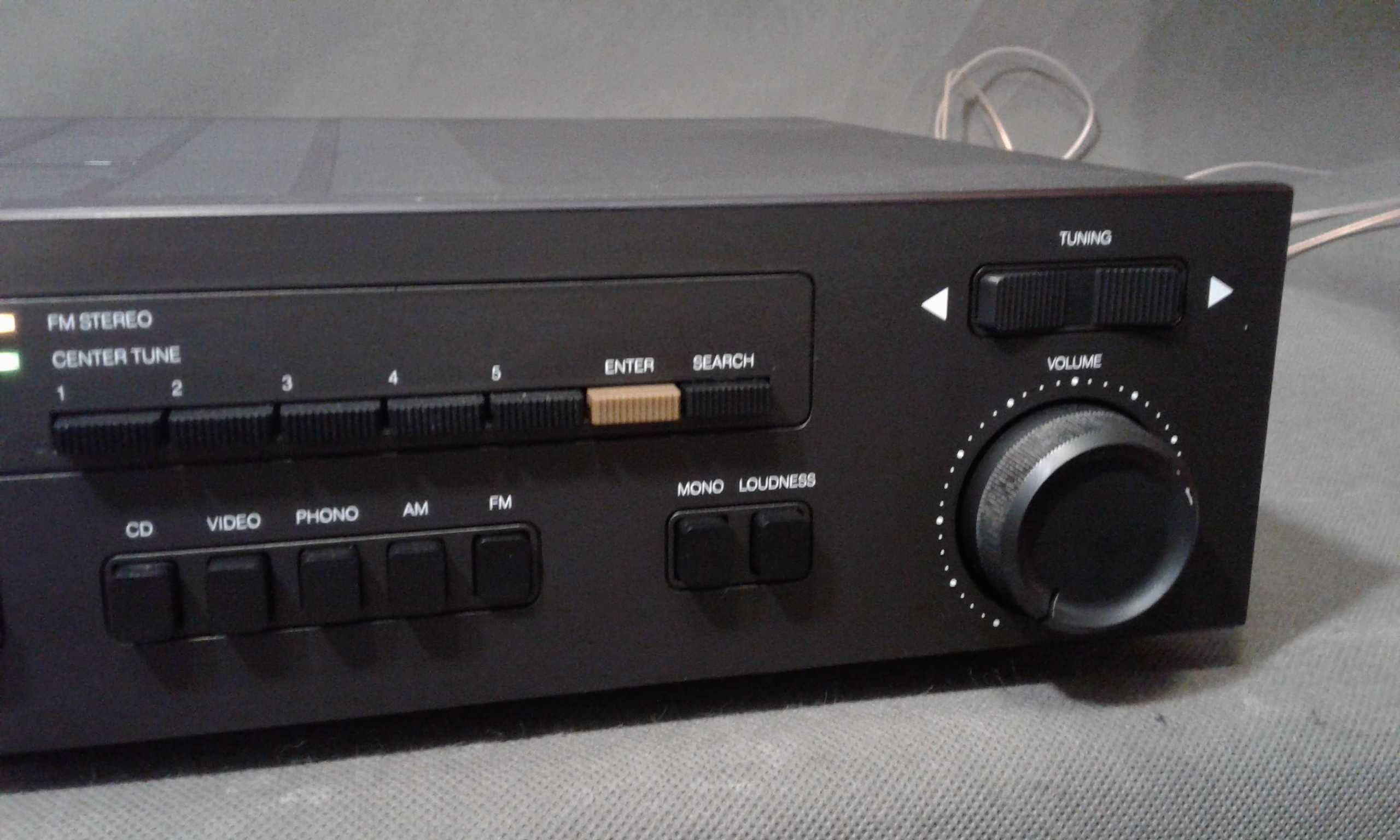 NAD 7020E,amplituner stereo