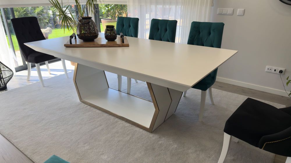 Mesa de jantar lacada a branco - extensível
