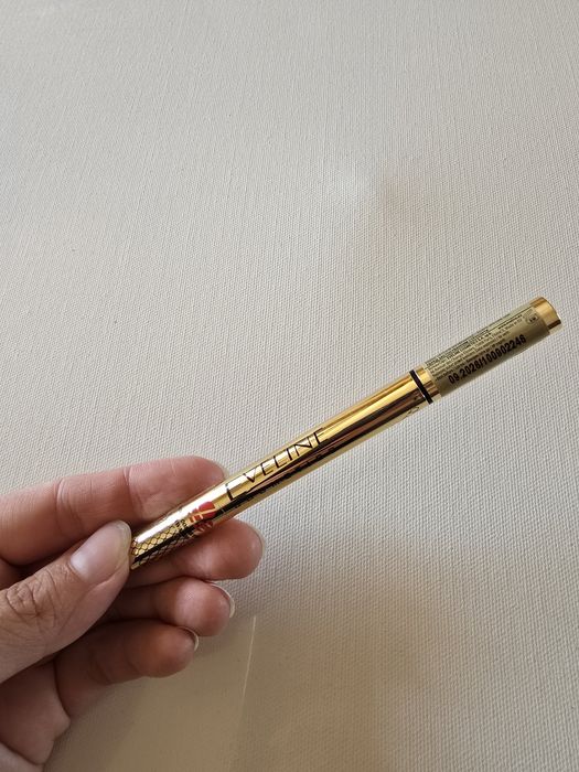 Підводка для очей Eveline Cosmetics Waterproof Variete