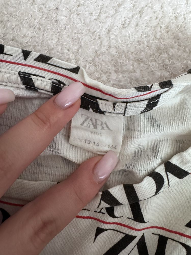 біла футболка Zara