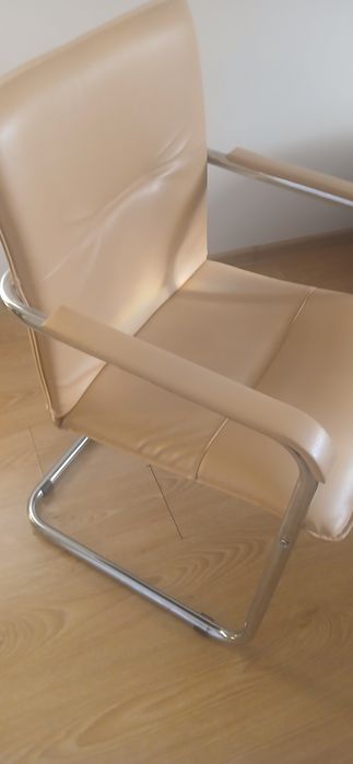 Krzesło z eko skóry