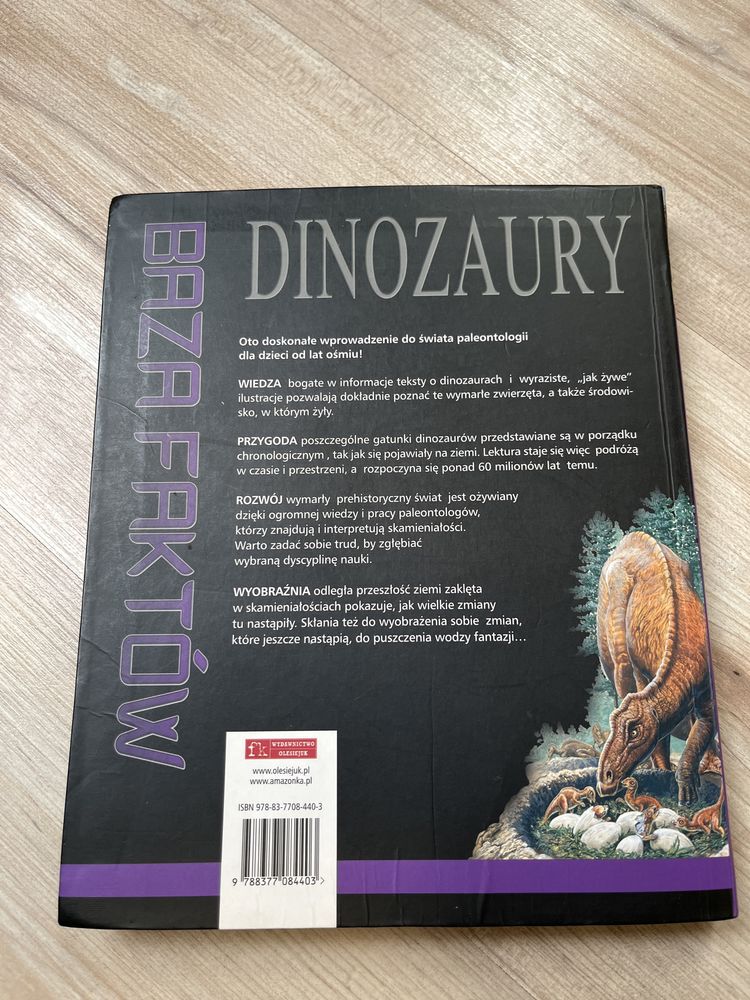 Dinozaury. Baza faktów David Burnie,