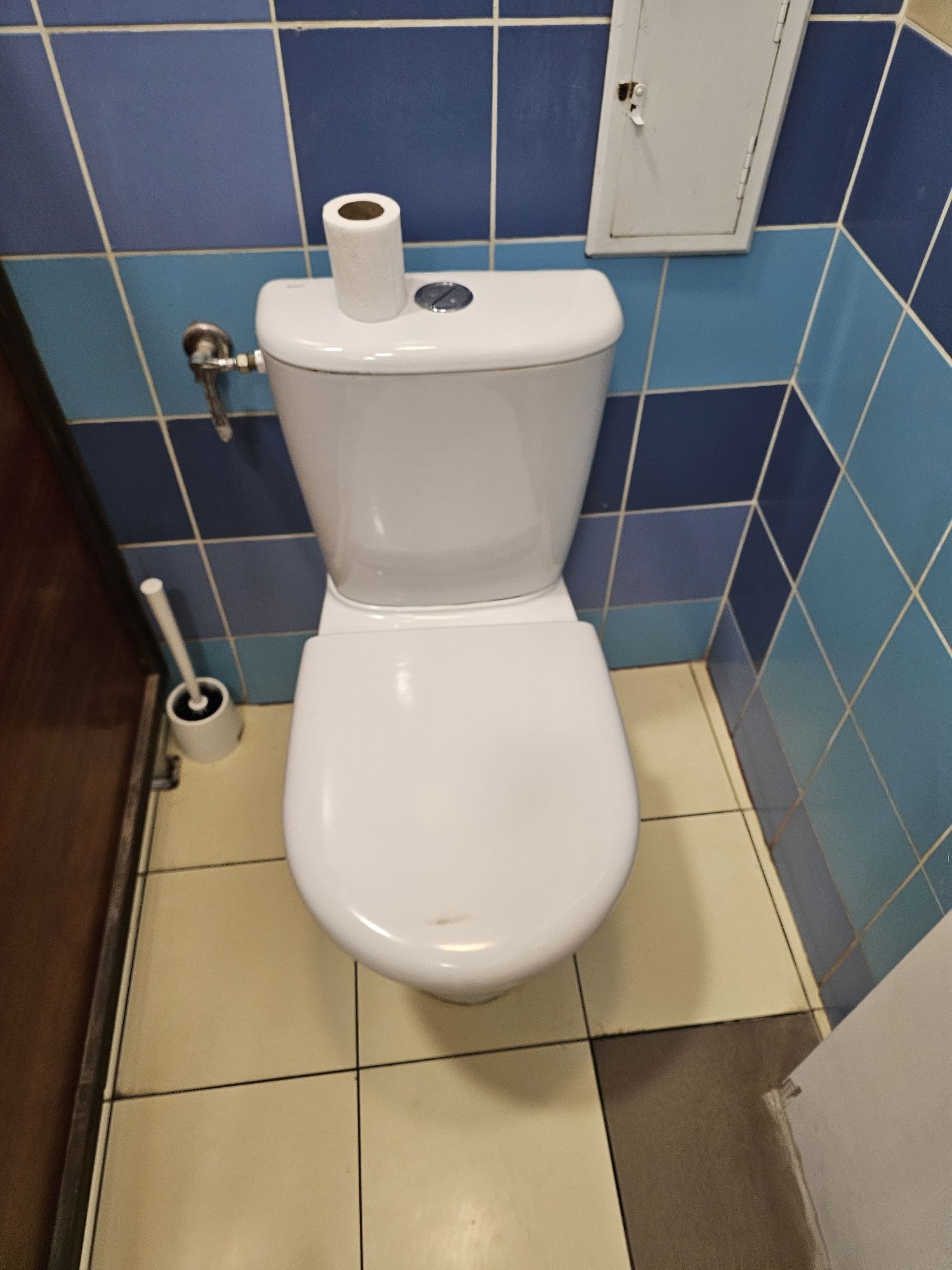 Kompakt WC ubikacja toaleta, dostępne 2szt