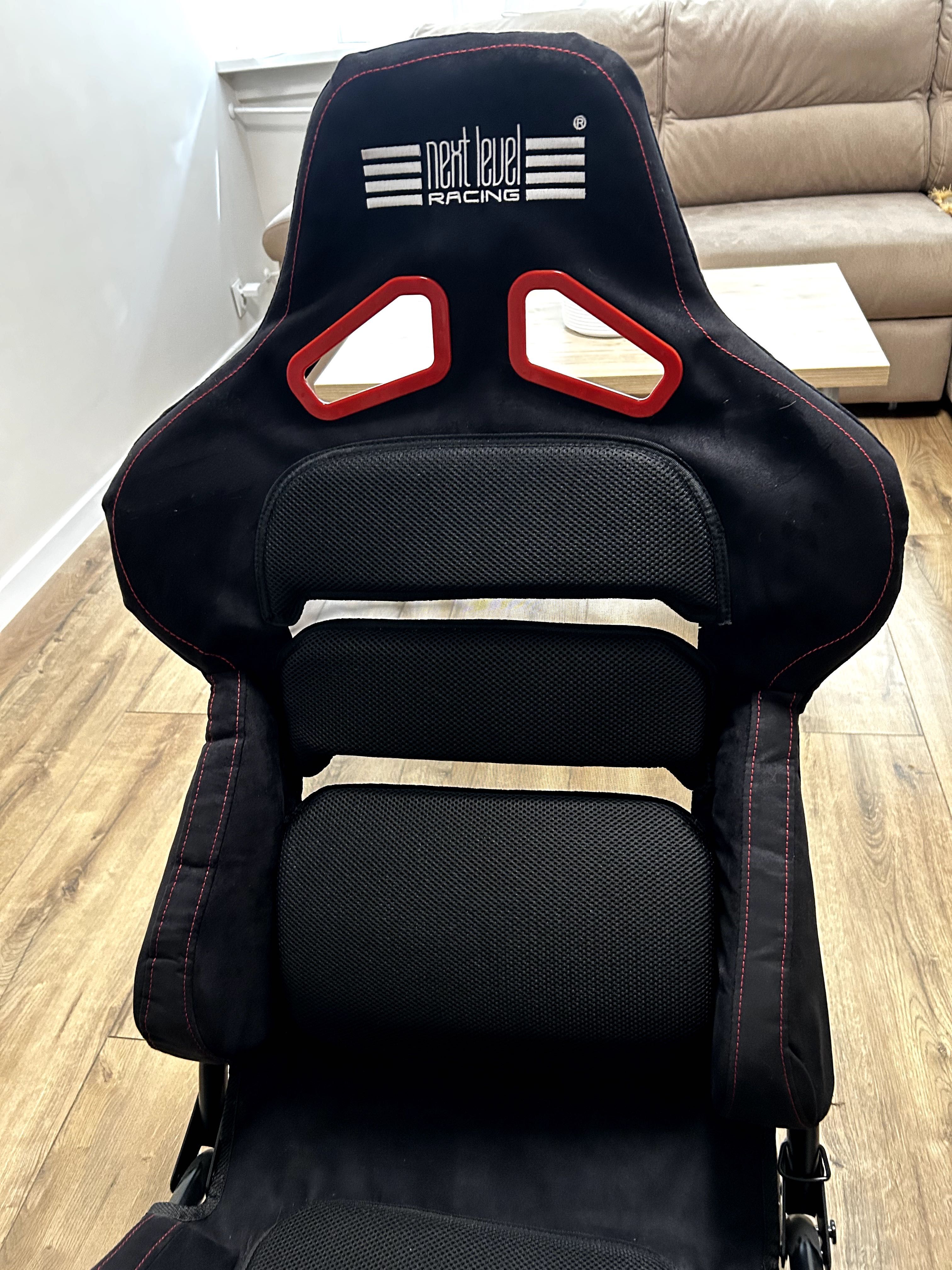 Fotel Next level racing + kierownica Thrustmaster 248 + pedały