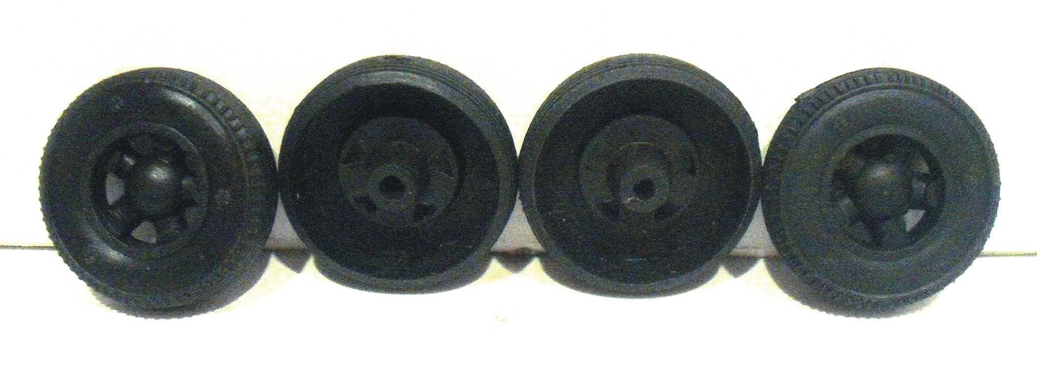 4 Rodas antigas em plástico da JATO para restauro de modelos