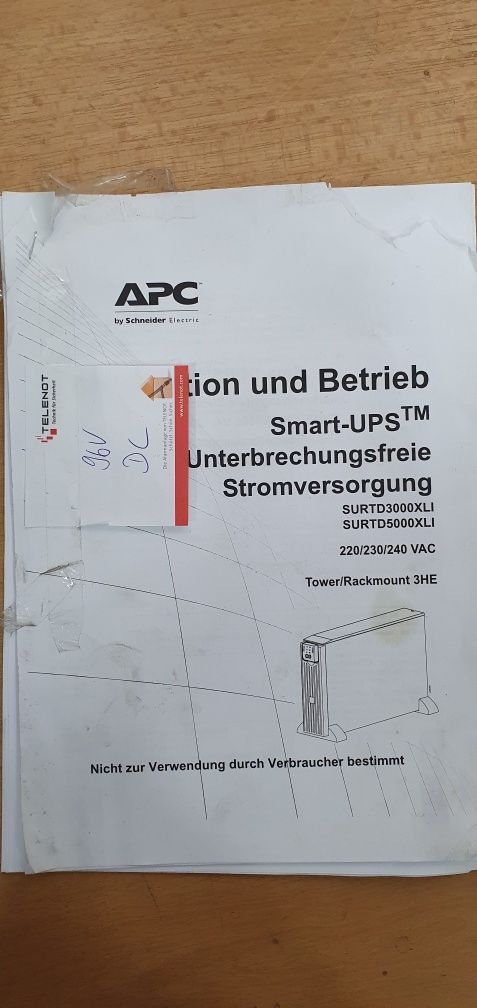 Преобразователь напряжения APC Smart-UPS RT 3000(чистая синусоида)