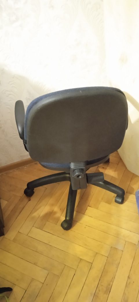 Офисное кресло, стул офисный