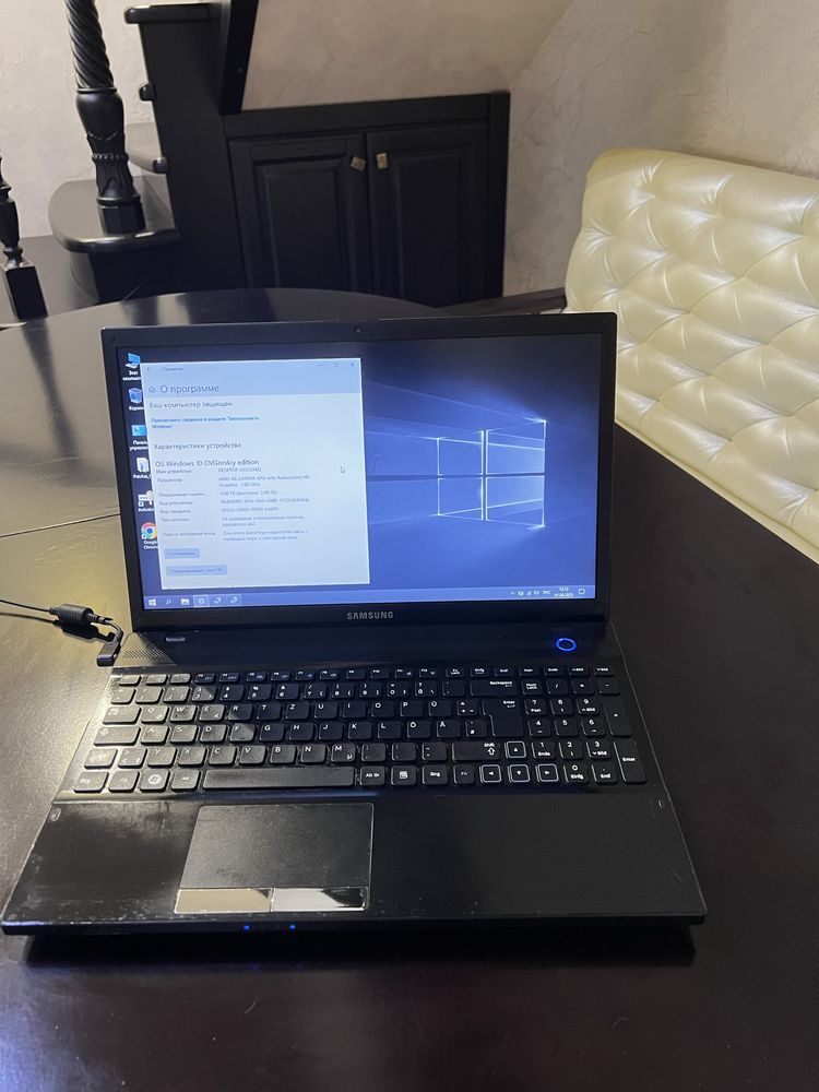 Samsung NP305V5A SSD 240 GB DDR 8 GB