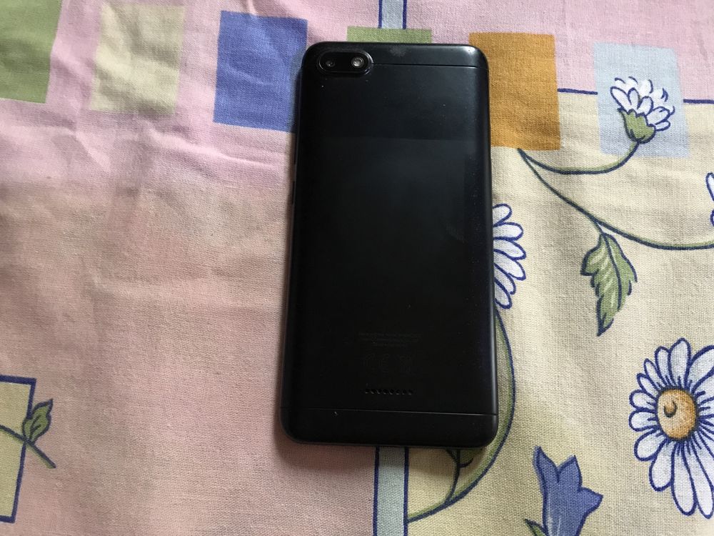 Xiaomi Redmi 6A, 2/16GB, 5.45 дюйма. В идеальном состоянии