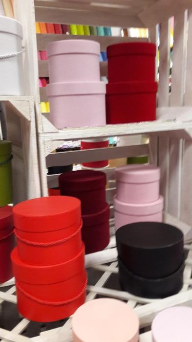 FLOWER BOX pudełka na kwiaty, również welurowe - producent hurtownia