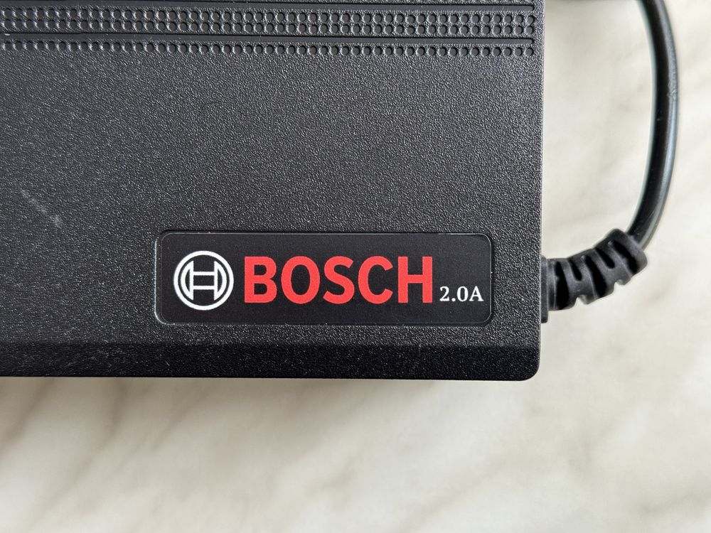 Зарядне до електровелосипеда Bosch