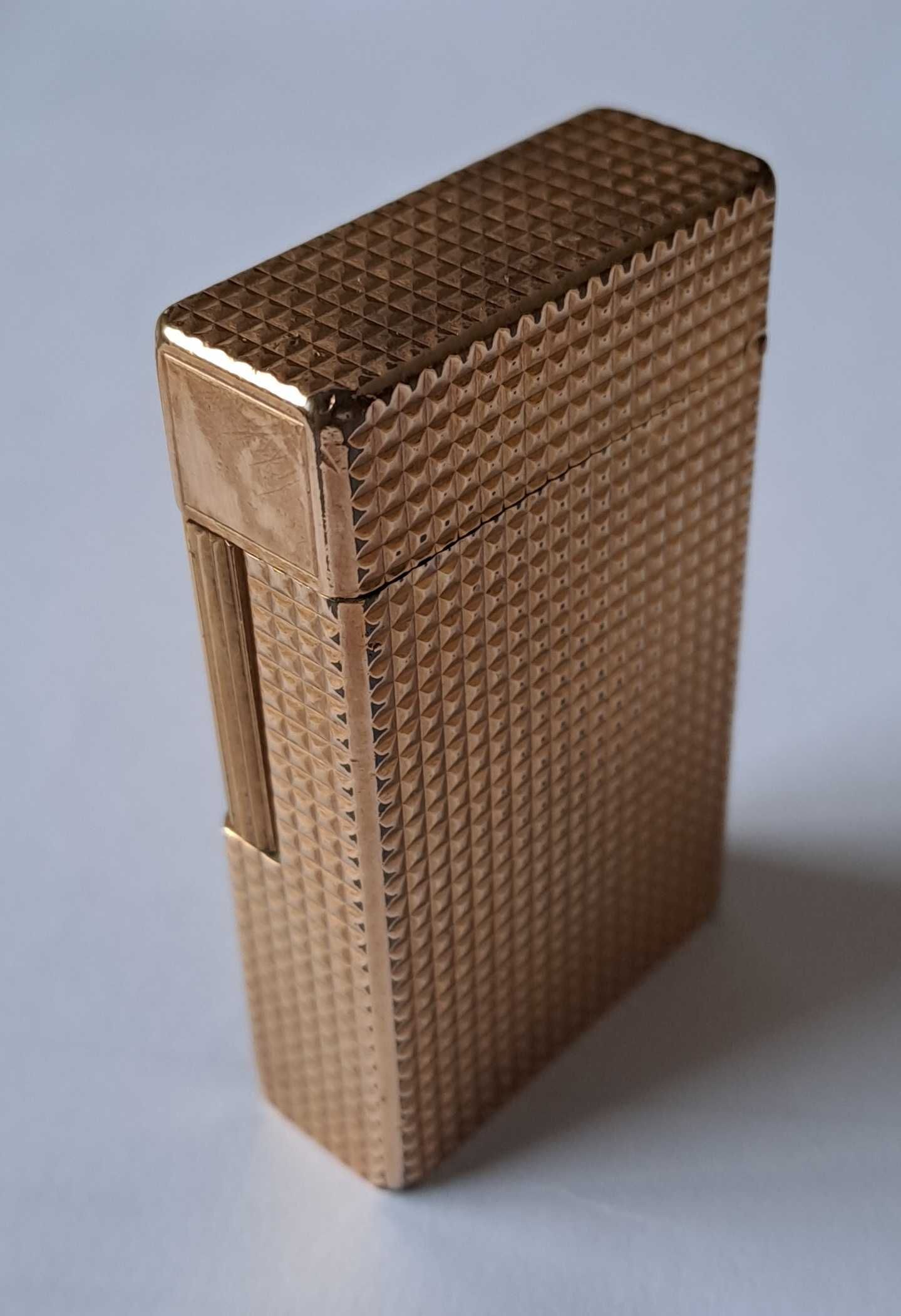 Isqueiro S.T. Dupont, Line 1, versão alta