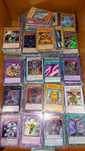 Lote de 1000+ cartas de Yugioh