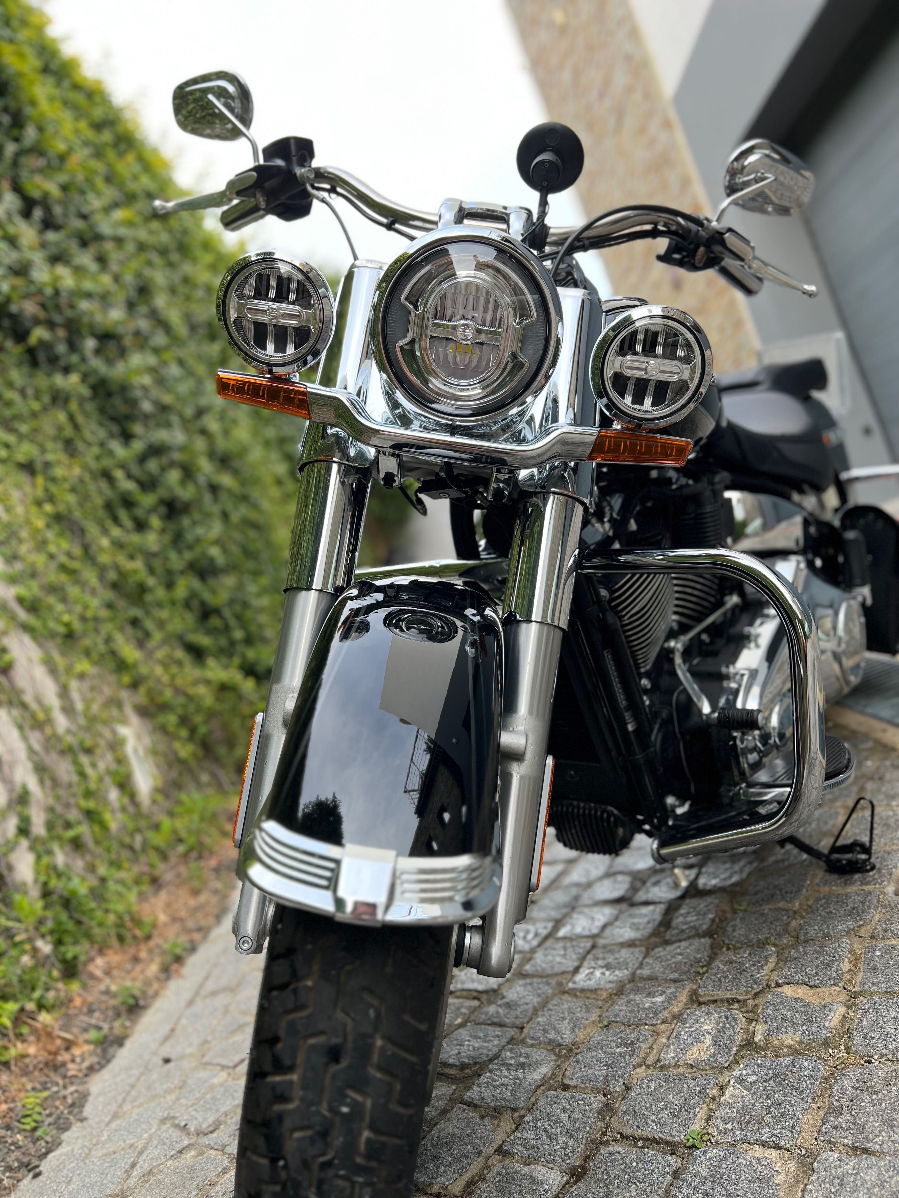 Harley Davidson Deluxe only 1.500km