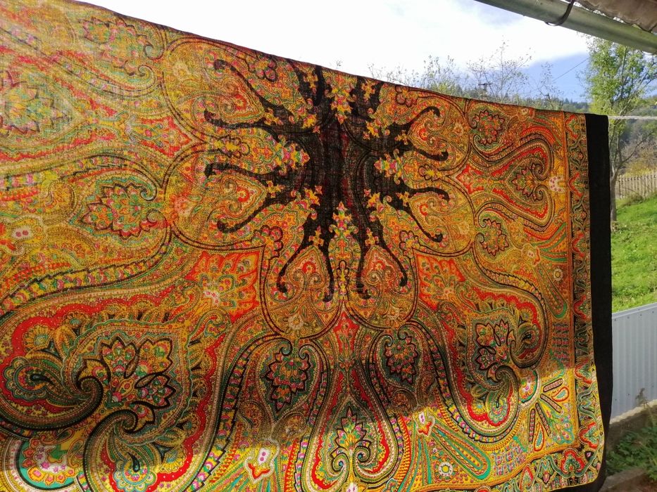 Продається нова жіноча хустина