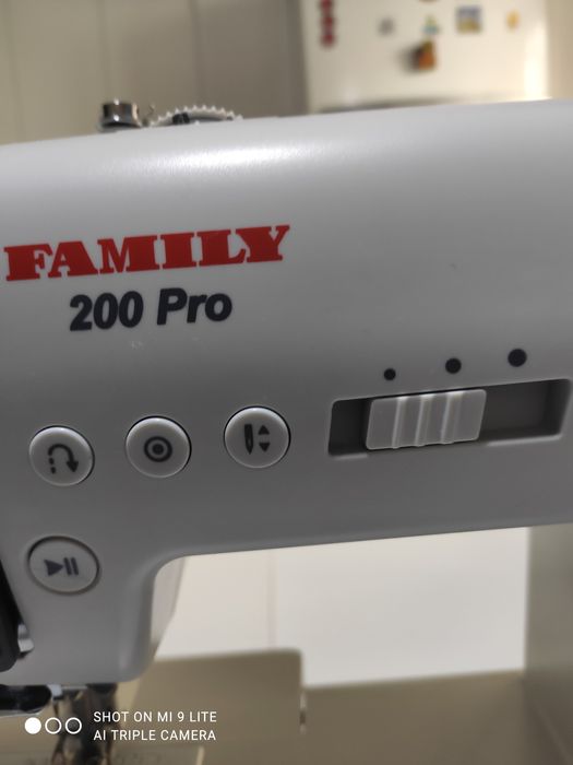 Продается компьютерная швейная машина Family 200 Pro новая в упаковке.