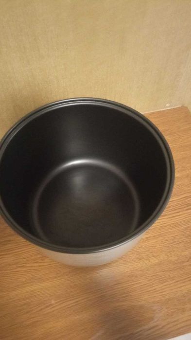 Продам мультиварку.