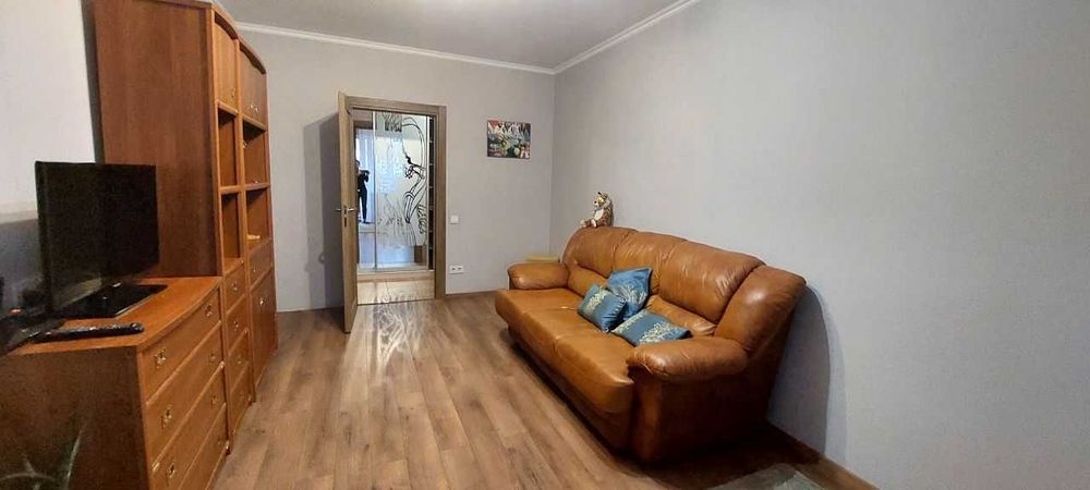 ВПЕРШЕ здається простора сучасна  двокімнатна по вул.  Т. ЯБЛОНСЬКОЇ !