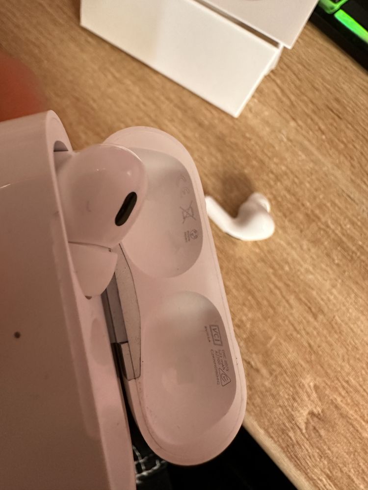 Air pods pro 2 sprzedam