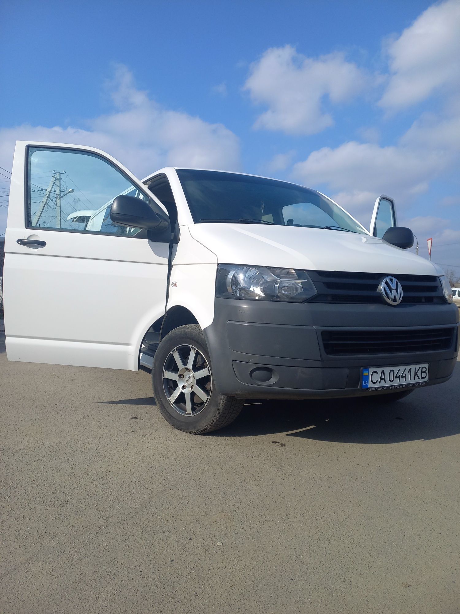 Volkswagen t5 супер стан 2012 року