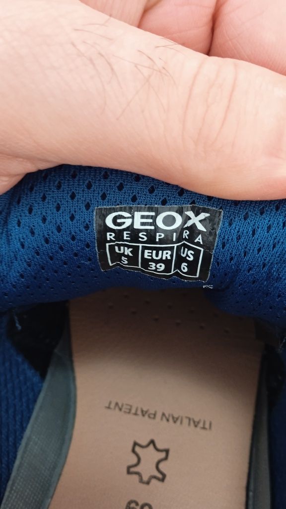 Кросівки Geox - 39 розмір. Оригінал