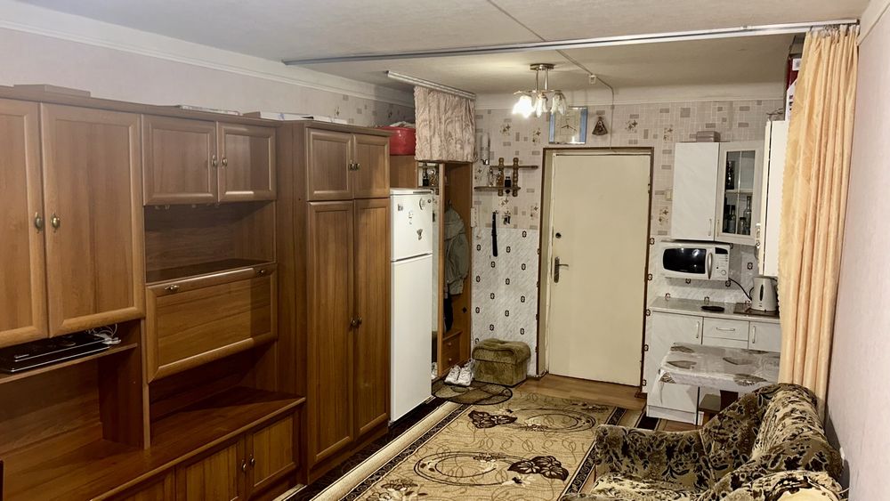 Продається кімната в гуртожитку - Святишинський р-н