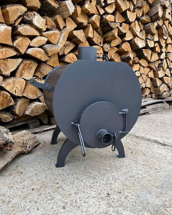 Буржуйка, піч на дровах.