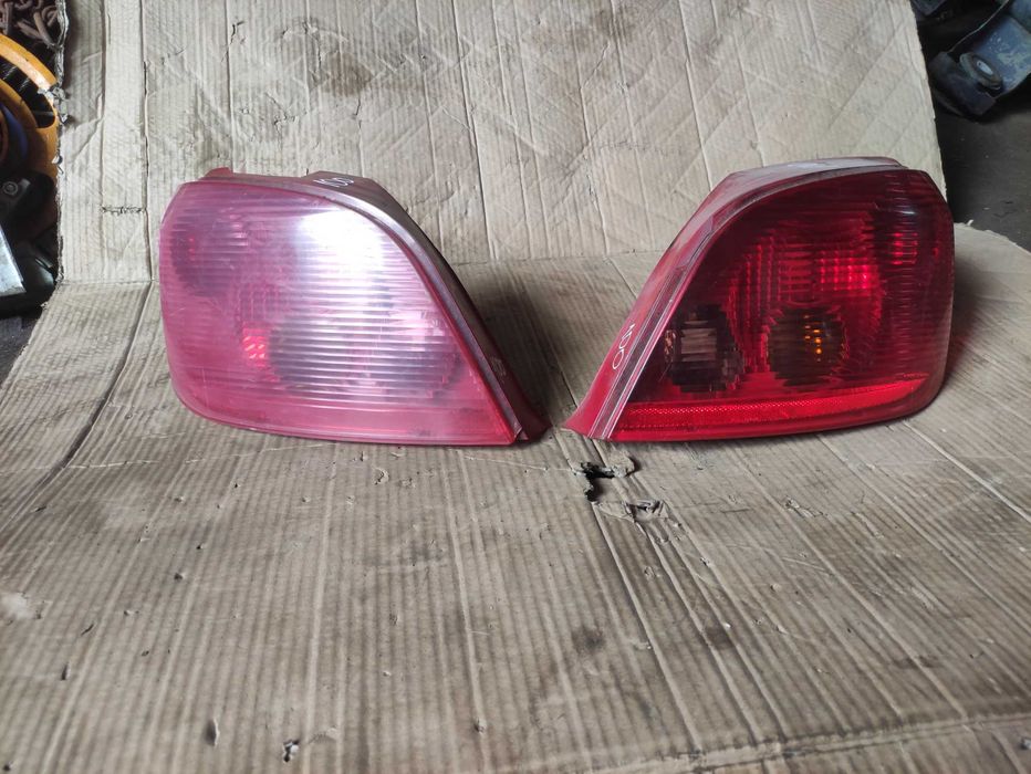 Стоп Peugeot 307 хетчбек ліхтар Пежо  307 6350P3 стопи 6351P3